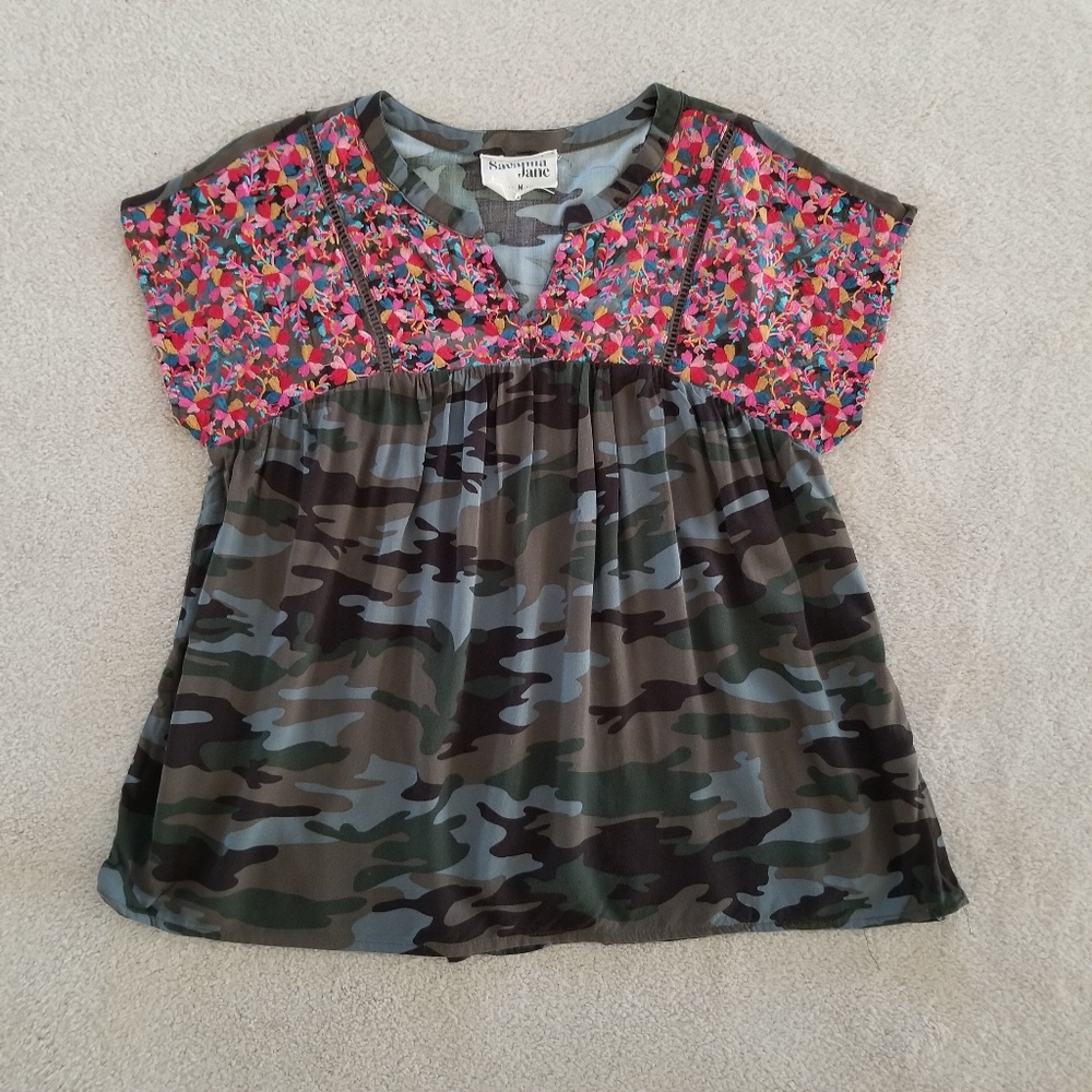 Savanna Jane Floral Embroidered Camouflage Print Jersey Top Size M - Picture 3 of 10